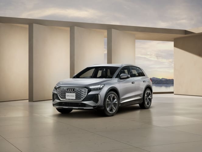 電動自動車　Audi Audi e-tronスペシャルサイト