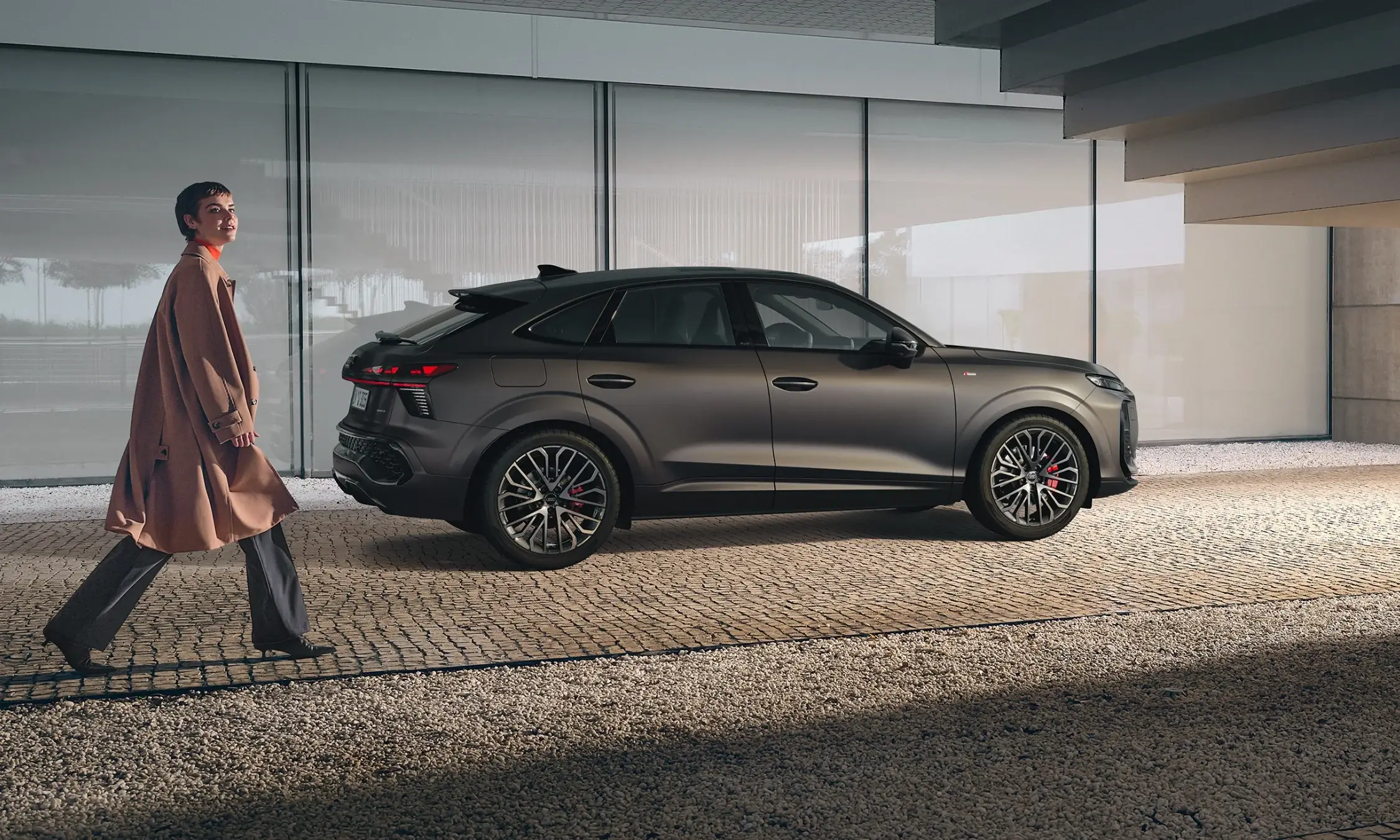 日常を､よりスタイリッシュに｡ The all-new Audi Q3